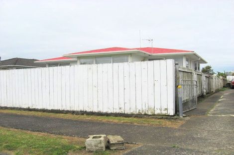 Photo of property in 3 Convair Crescent, Mangere, Auckland, 2022