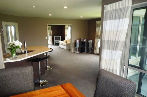 Photo of property in 33 Rembrandt Drive, Rolleston, 7614