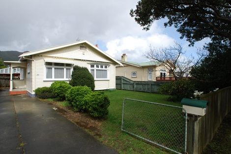 Photo of property in 1/76 Cambridge Terrace, Waterloo, Lower Hutt, 5011