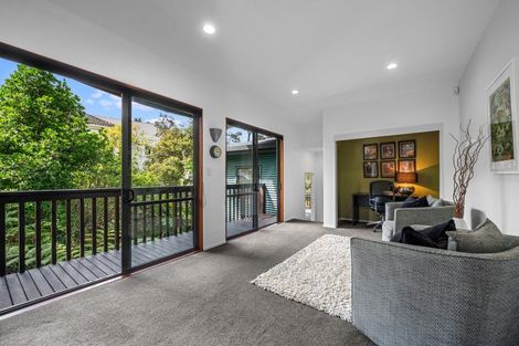 Photo of property in 60 Palmerston Road, Birkenhead, Auckland, 0626