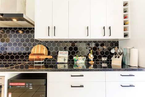 Photo of property in Greenstone Terraces, 5/716 Frankton Road, Queenstown, 9300