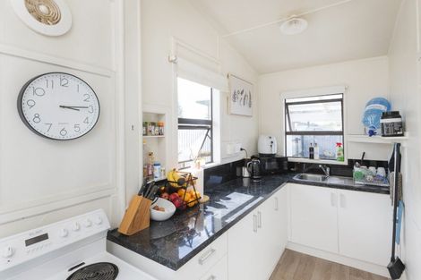 Photo of property in 8 Wellington Street, Te Hapara, Gisborne, 4010