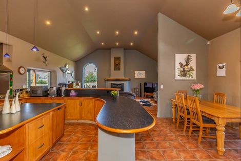 Photo of property in 100 Waihou Road, Levin, 5571