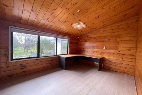 Photo of property in 37 Pitt Road, Runciman, Drury, 2578