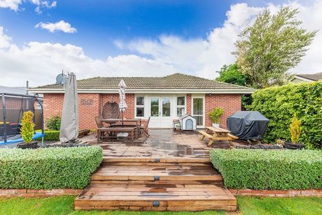 Photo of property in 21 Greenwood Close, Mairehau, Christchurch, 8013