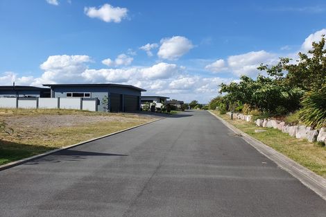 Photo of property in 20 Kurapoto Lane, Rainbow Point, Taupo, 3330