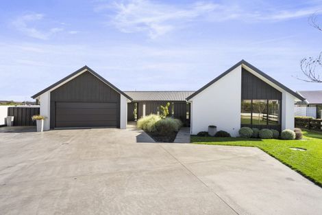 Photo of property in 11 Kotare Grove, Cambridge, 3434