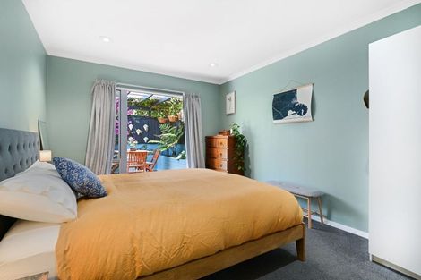 Photo of property in 2/98 Holly Road, St Albans, Christchurch, 8014