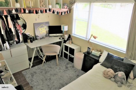 Photo of property in 2/30 Lyttelton Avenue, Forrest Hill, Auckland, 0620