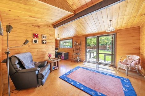 Photo of property in 135 Plateau Road, Te Marua, Upper Hutt, 5018