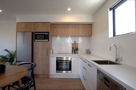 Photo of property in 2/102 Creyke Road, Ilam, Christchurch, 8041