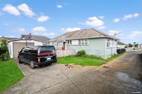 Photo of property in 18 Arimu Road, Papakura, 2110