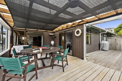 Photo of property in 40 Seymour Grove, Kingsley Heights, Upper Hutt, 5018