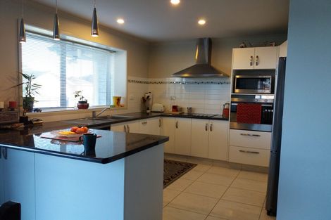 Photo of property in 62 Carroll Place, Owhata, Rotorua, 3010