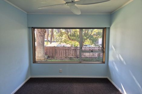 Photo of property in 27 Amorino Drive, Red Beach, 0932