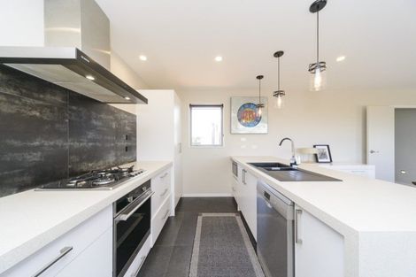 Photo of property in 140 Ruapehu Drive, Fitzherbert, Palmerston North, 4410