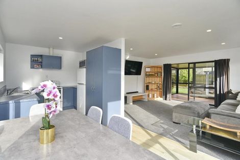 Photo of property in 3 Parkinson Place, Woodend, 7610