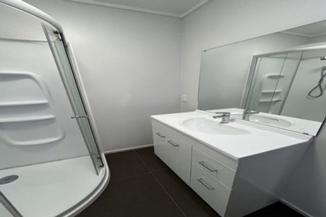 Photo of property in 3/8 Park Hill Road, Birkenhead, Auckland, 0626