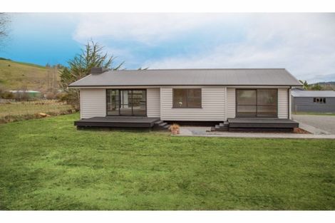 Photo of property in 32 Fitzgerald Street, Whitecliffs, Coalgate, 7673