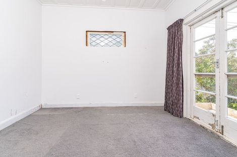 Photo of property in 32 Neidpath Road, Mornington, Dunedin, 9011