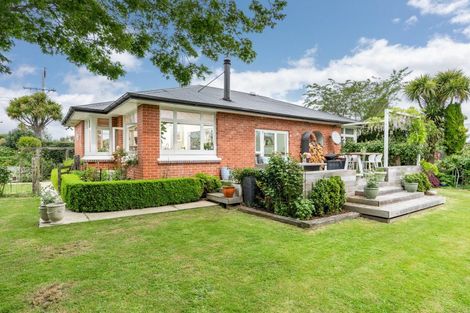 Photo of property in 16 Beaumaris Street, Outram, 9019