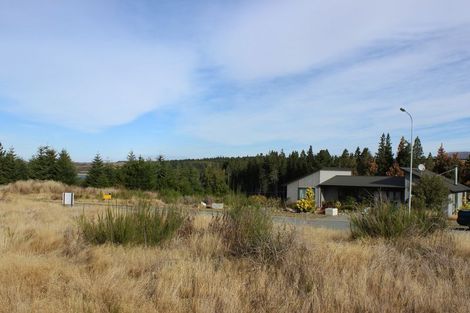 Photo of property in 61 Ohau Drive, Lake Ohau, Twizel, 9412