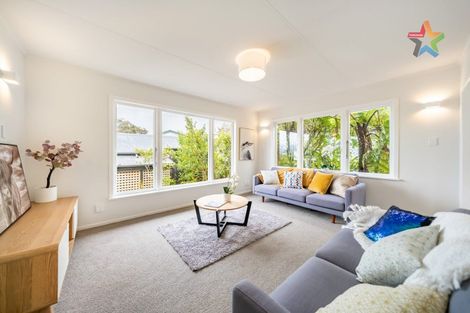 Photo of property in 64 Oakleigh Street, Maungaraki, Lower Hutt, 5010