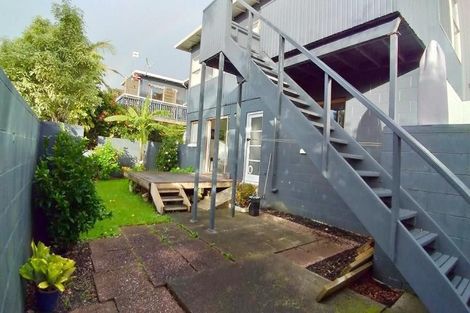 Photo of property in 2/3 Rahopara Street, Castor Bay, Auckland, 0620