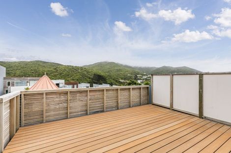 Photo of property in 17 Saddleback Grove, Karori, Wellington, 6012