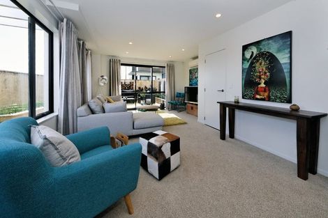 Photo of property in 51 Carder Court, Hobsonville, Auckland, 0618