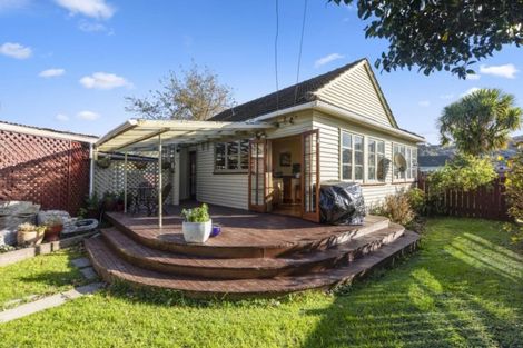 Photo of property in 6 Biddle Crescent, Taita, Lower Hutt, 5011
