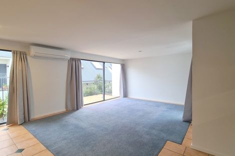 Photo of property in 28d Cranmer Square, Christchurch Central, Christchurch, 8013