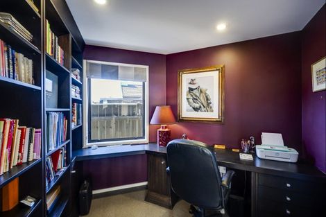 Photo of property in 8 Saint Hill Lane, Havelock North, 4130