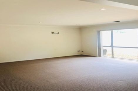 Photo of property in 219 Hill Road, The Gardens, Auckland, 2105