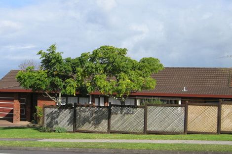 Photo of property in 1/88 Mirrabooka Avenue, Botany Downs, Auckland, 2010