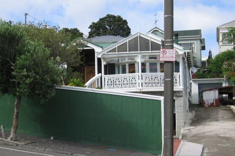 Photo of property in 96 Ellice Street, Mount Victoria, Wellington, 6011