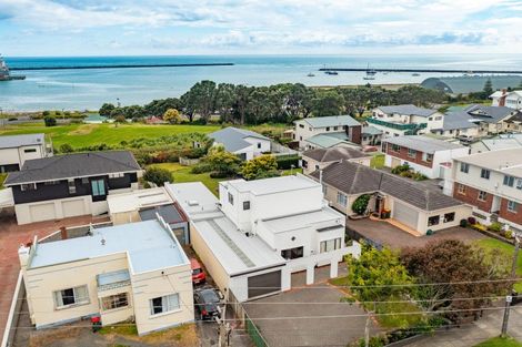 Photo of property in 84 Whiteley Street, Moturoa, New Plymouth, 4310