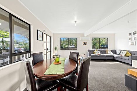 Photo of property in 6 Te Moau Avenue, Parakai, 0830