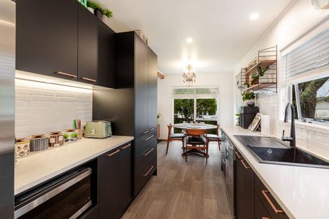 Photo of property in 16 Urlich Drive, Ranui, Auckland, 0612