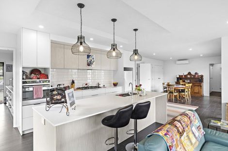 Photo of property in 5 James Kidd Place, Greytown, 5712