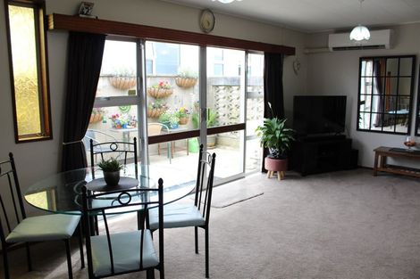 Photo of property in 185b Oxford Street, South Dunedin, Dunedin, 9012