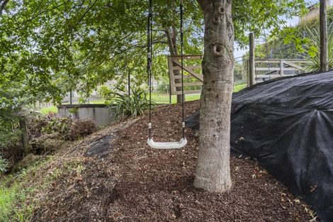 Photo of property in 112 Grand Drive, Orewa, 0931