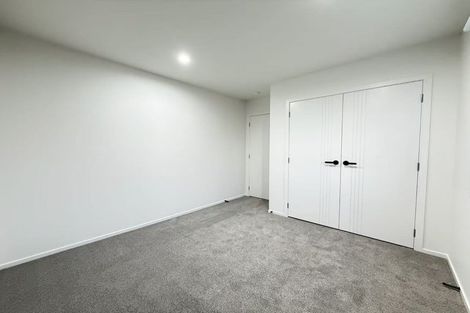 Photo of property in 9a Tangelo Place, Bucklands Beach, Auckland, 2012