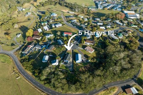 Photo of property in 5 Harrys Place, Kawakawa, 0210