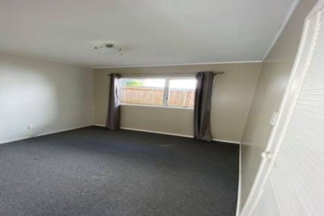 Photo of property in 1/73 Spinella Drive, Bayview, Auckland, 0629