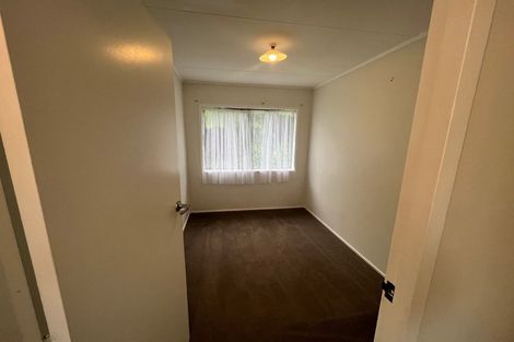 Photo of property in 118 Riversdale Drive, Merrilands, New Plymouth, 4312