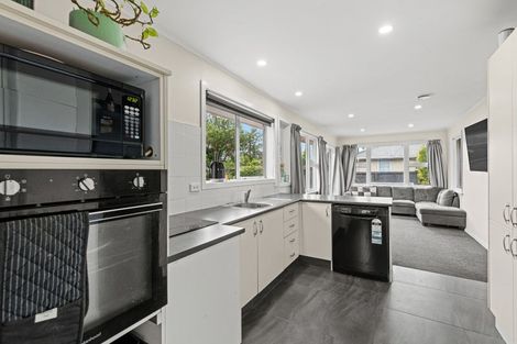 Photo of property in 12 Newport Street, Avondale, Christchurch, 8061