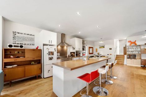 Photo of property in 15 Rarangi Way, Owhiro Bay, Wellington, 6023