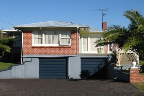 Photo of property in 32 Shirley Avenue, Papakura, 2110
