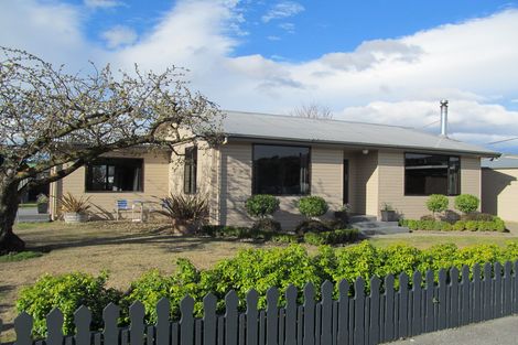 Photo of property in 3 Ashworth Street, Alexandra, 9320